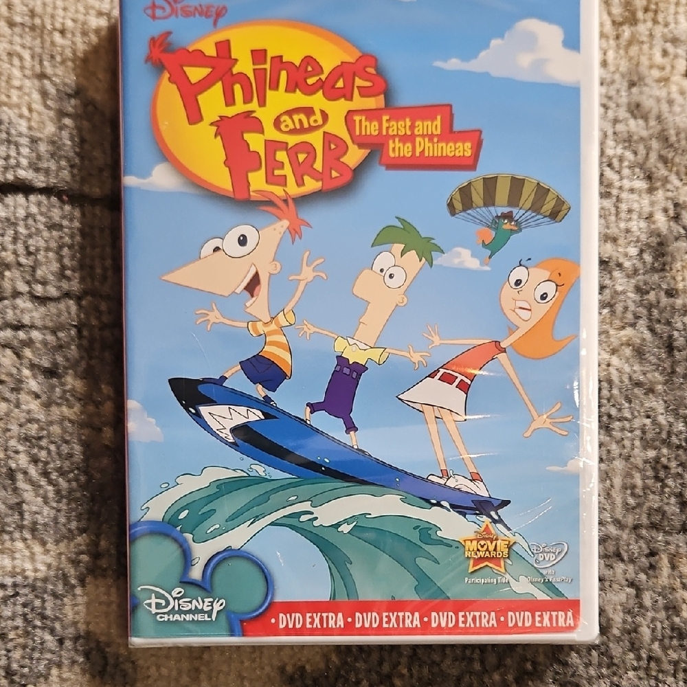 Disney Phineas and Ferb DVD - Colorful Adventure